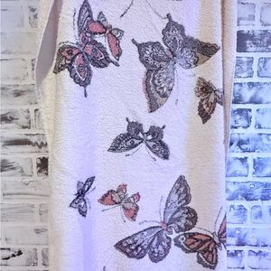 Vintage butterfly print bath towel